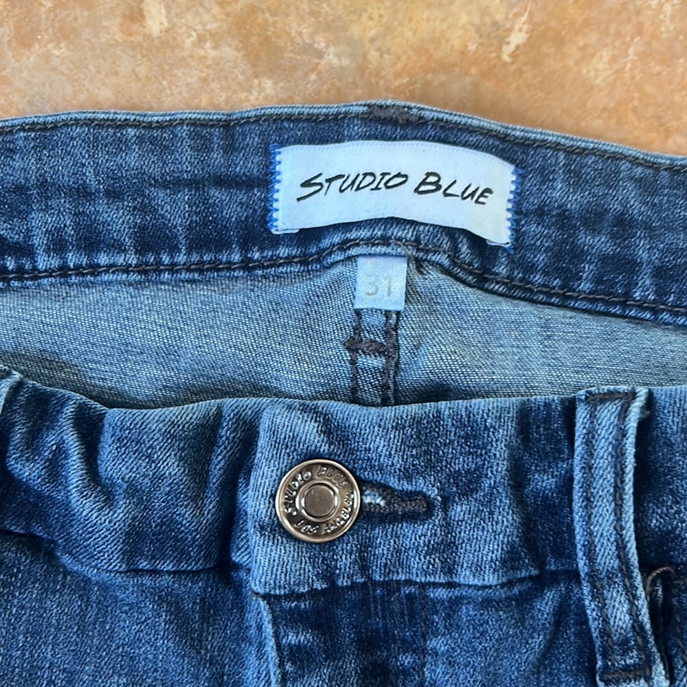 Studio Blue Jeans - Picture 2 of 5